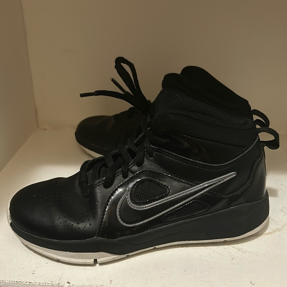 Nike Boys basketball 🏀 shoes.